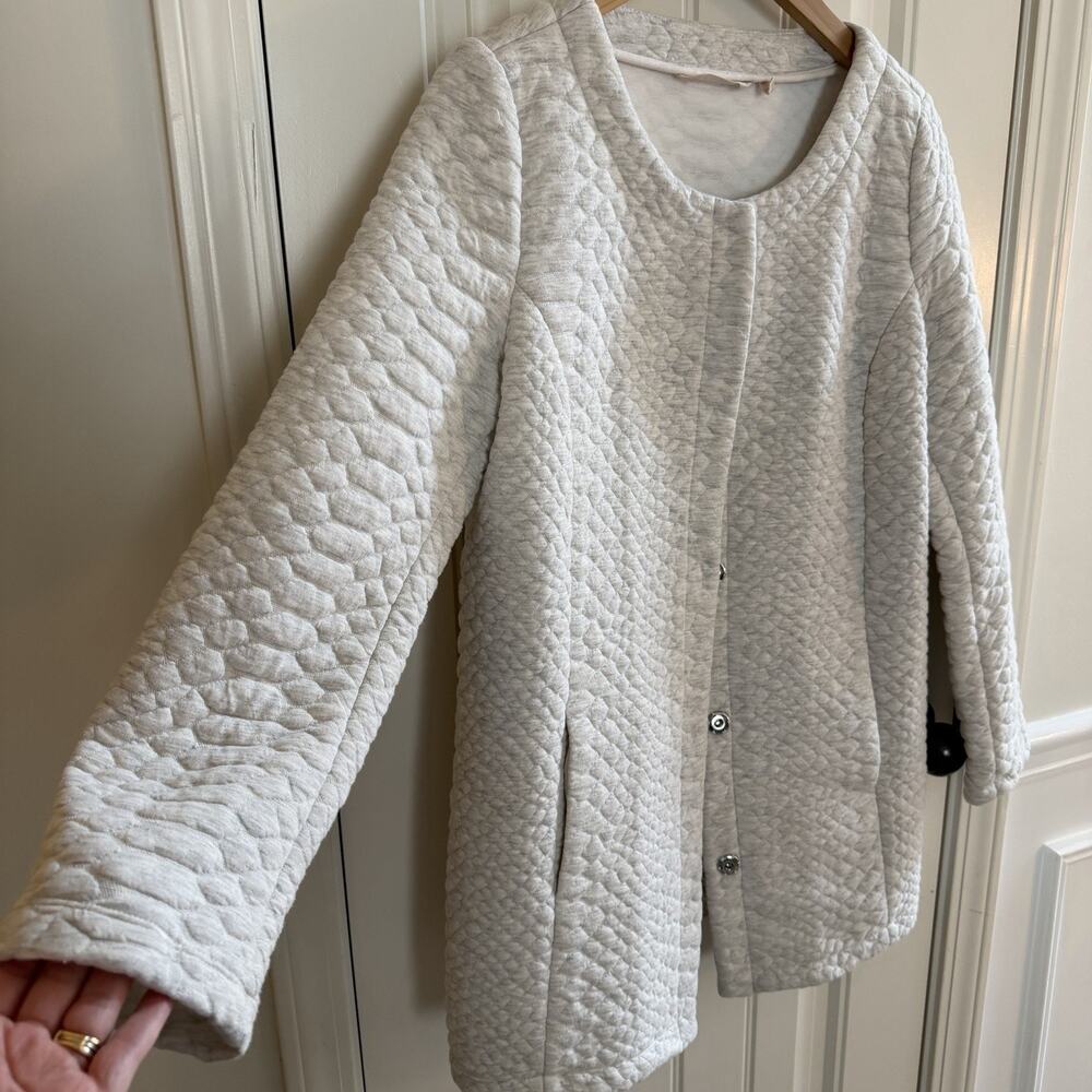Soft Surroundings Women’s Quilted Longline Jacket Cream Gray Size M Snap Closure - Picture 3 of 12